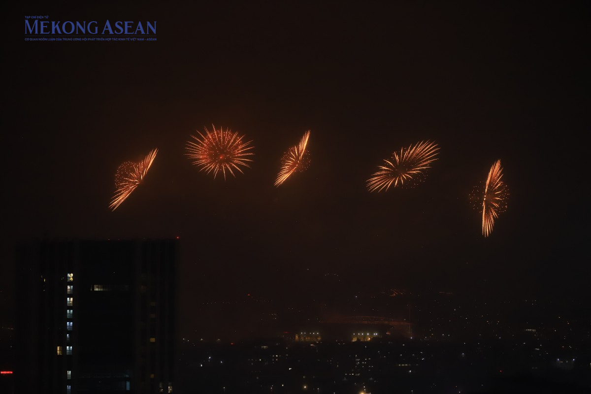 Pháo hoa rực sáng Mỹ Đình mừng thành công Đại hội XIV Pháo hoa rực sáng Mỹ Đình mừng thành công Đại hội XIV