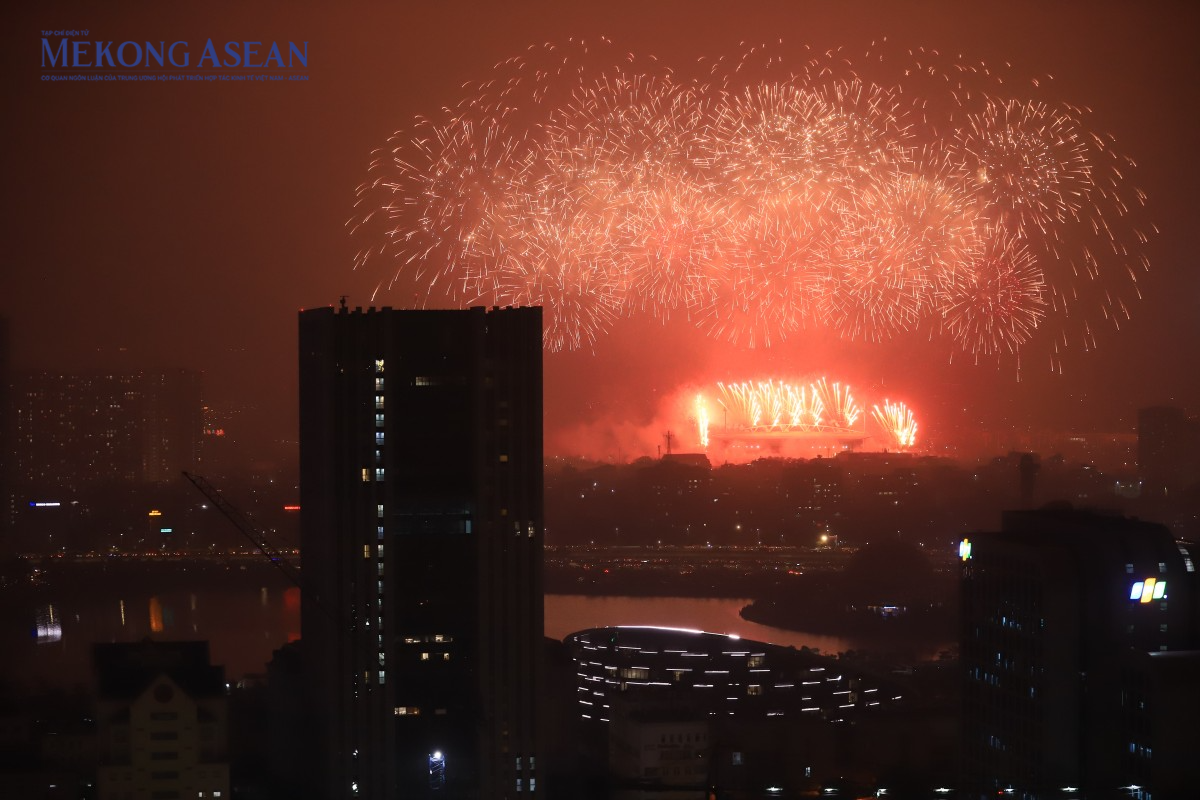 Pháo hoa rực sáng Mỹ Đình mừng thành công Đại hội XIV Pháo hoa rực sáng Mỹ Đình mừng thành công Đại hội XIV