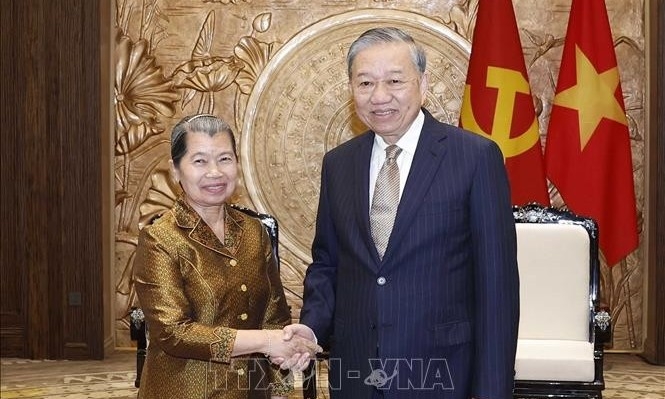 Tổng Bí thư Tô Lâm tiếp Đoàn đại biểu Đảng Nhân dân Campuchia