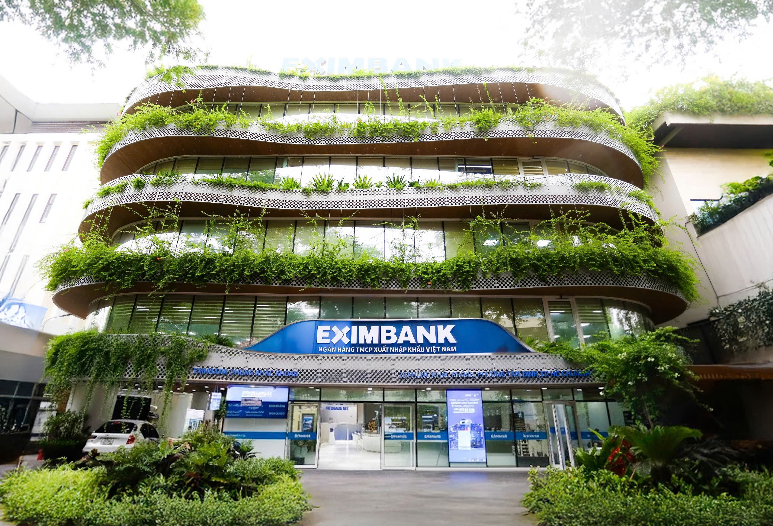 Eximbank chính thức chuyển trụ sở chính ra Hà Nội