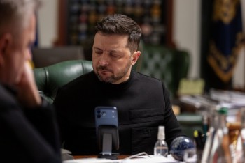 Tổng thống Zelensky mời ông Putin đến Kiev đàm phán