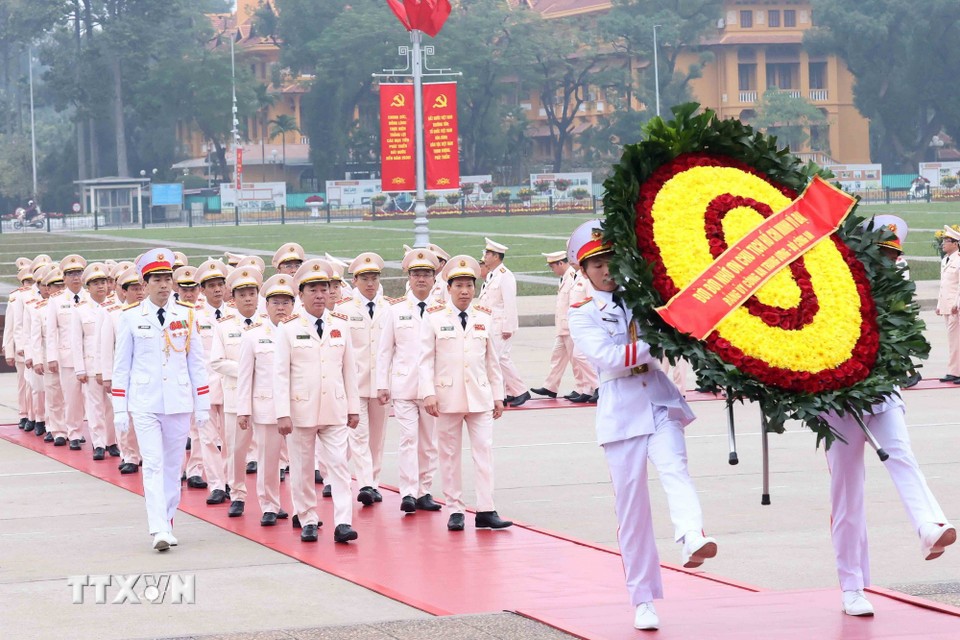 Lãnh đạo Đảng, Nhà nước vào Lăng viếng Chủ tịch Hồ Chí Minh