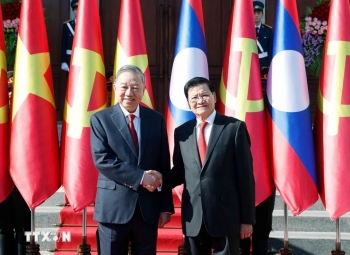 Làm sâu sắc hơn nữa mối quan hệ hữu nghị vĩ đại Việt Nam - Lào