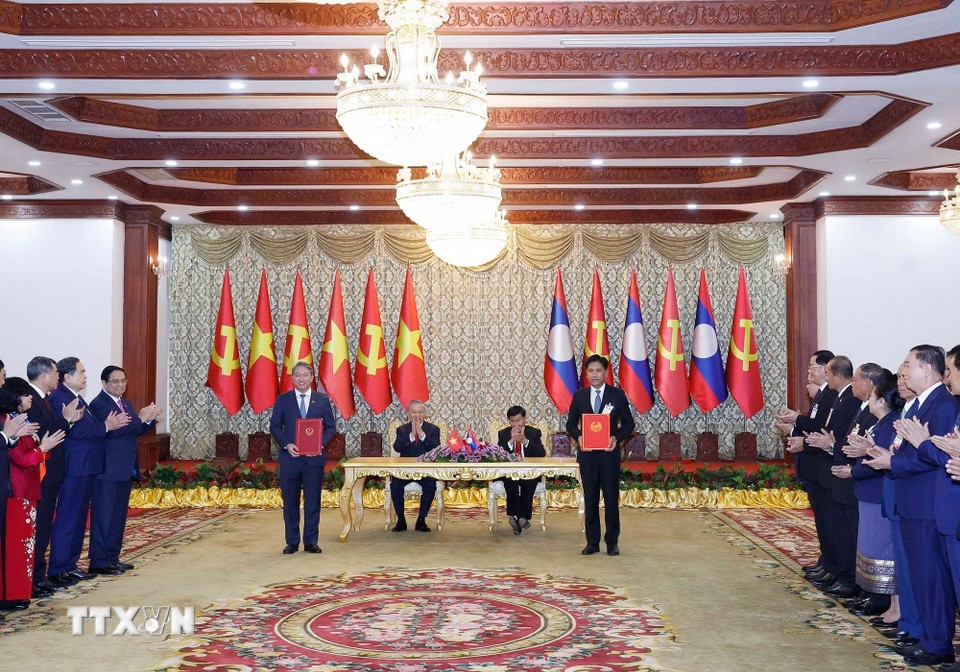 Làm sâu sắc hơn nữa mối quan hệ hữu nghị vĩ đại Việt Nam - Lào