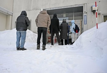 Bầu cử Hạ viện Nhật Bản: Tỷ lệ đi bầu thấp hơn kỳ trước