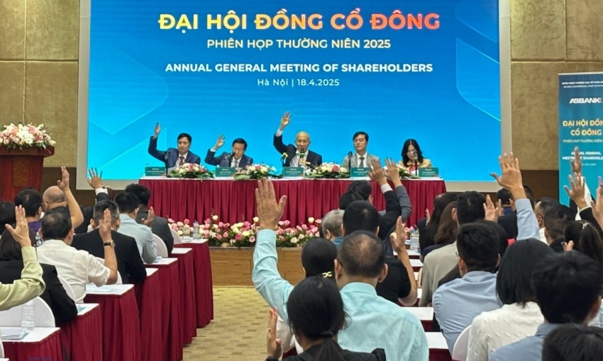 Mùa ĐHĐCĐ ngân hàng 2026 khởi động: Nhiều nhà băng công bố lịch họp