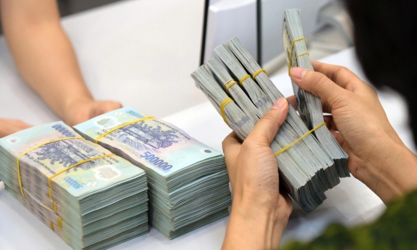 Sóng tăng lãi suất quay lại trước Tết Nguyên đán