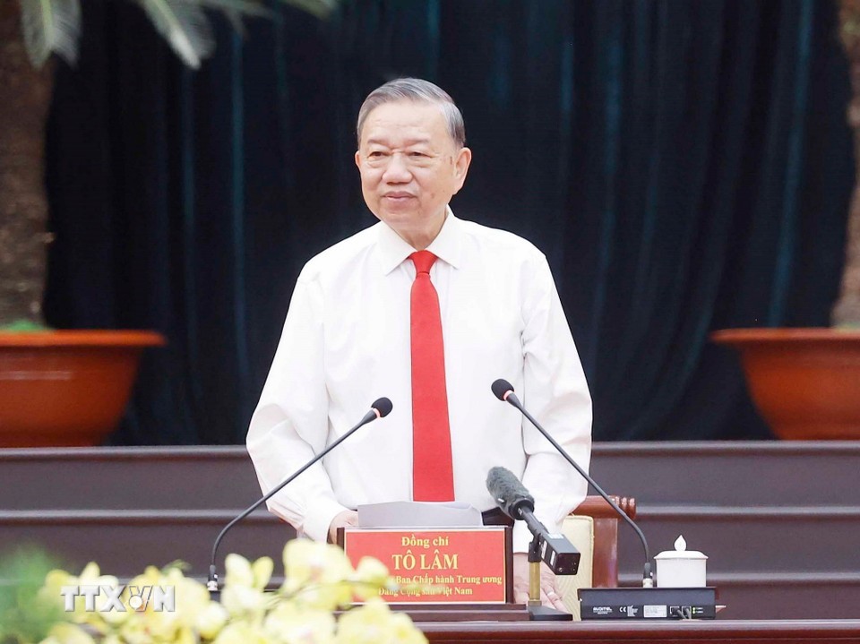 Tổng Bí thư Tô Lâm chúc Tết Đảng bộ, chính quyền và Nhân dân Thành phố Hồ Chí Minh.