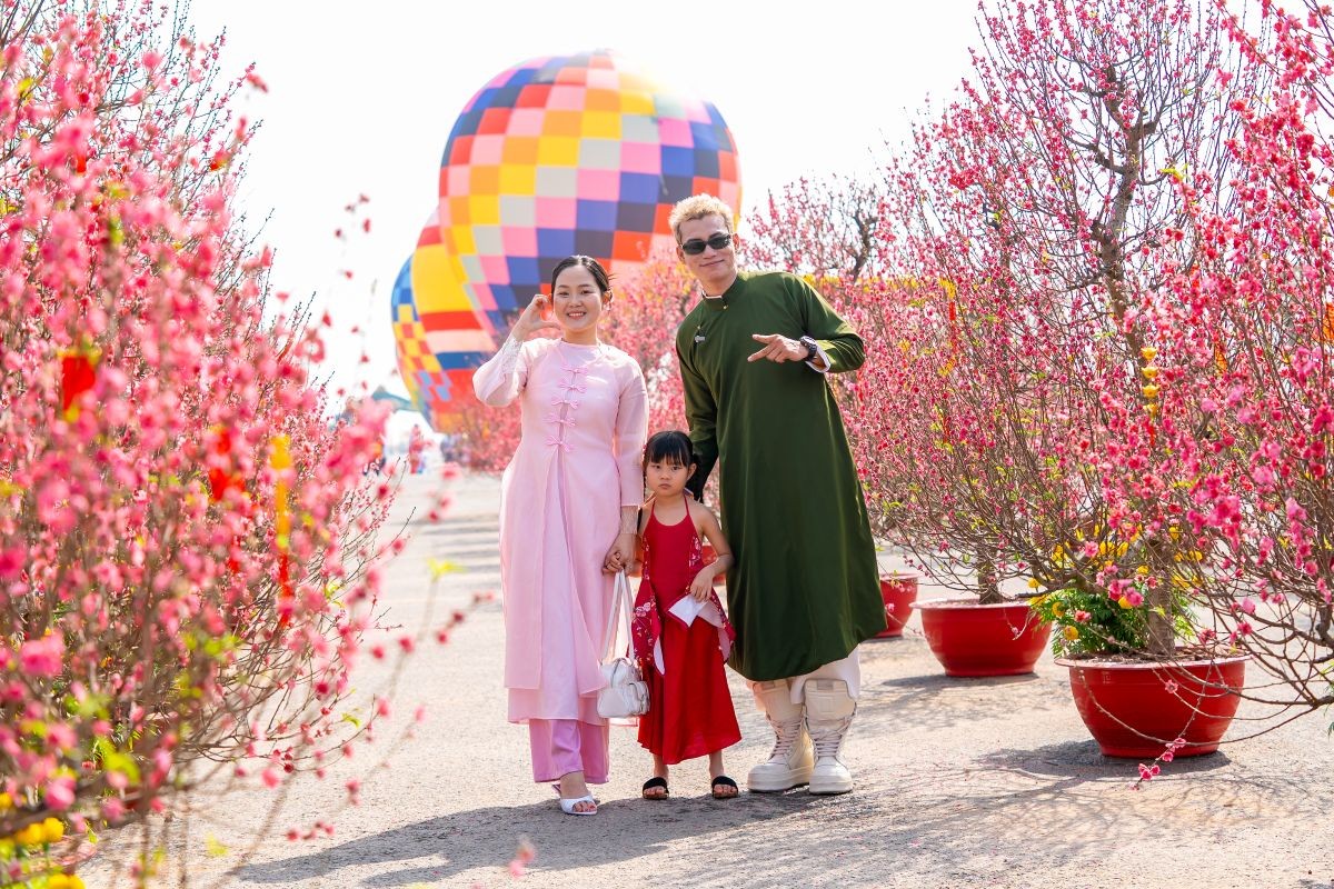 Valentine 'không đụng hàng' tại Cần Giờ