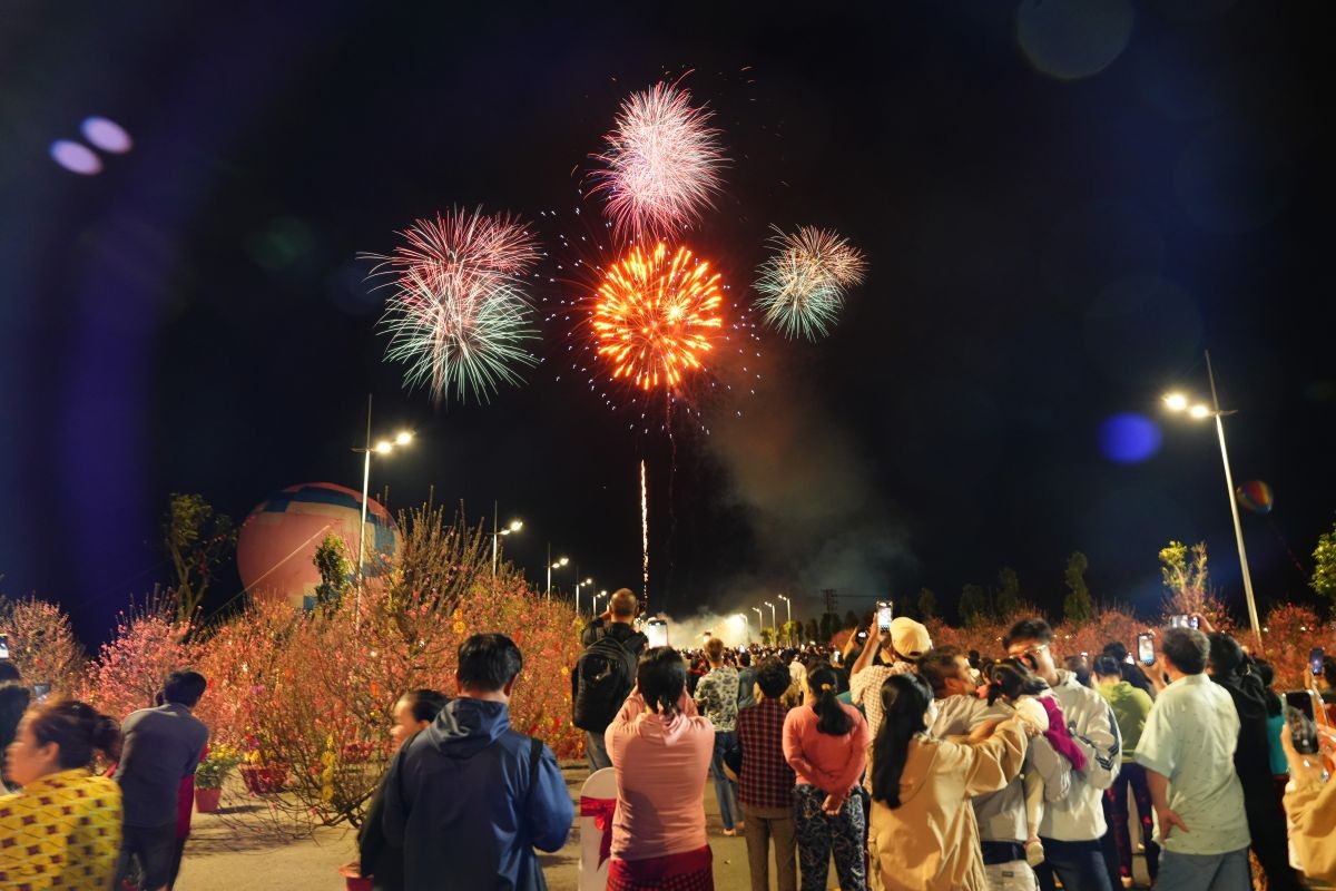 Valentine 'không đụng hàng' tại Cần Giờ