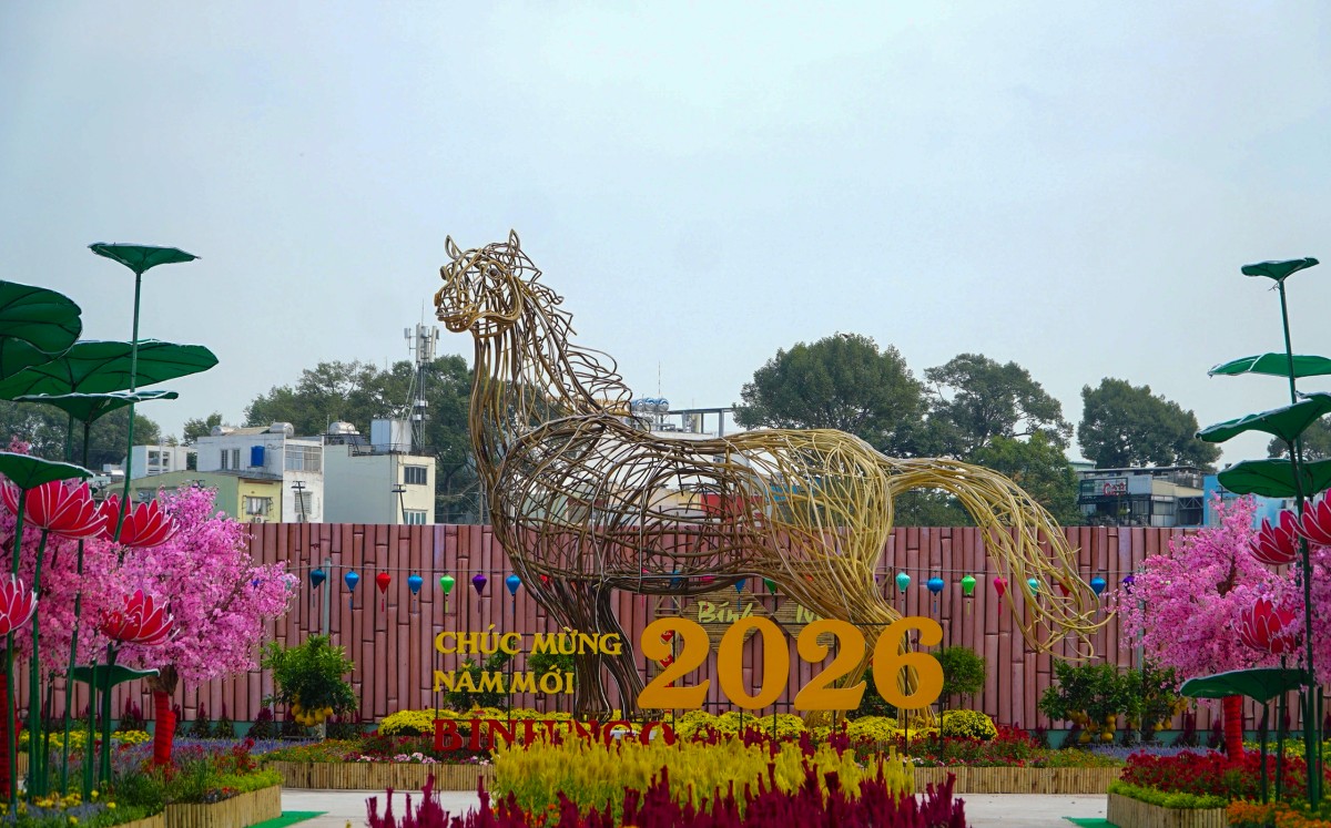 Công viên hoa xuân 152 Trần Phú - Thêm điểm vui chơi cho người dân dịp đầu năm mới Công viên hoa xuân 152 Trần Phú - Thêm điểm vui chơi cho người dân dịp đầu năm mới