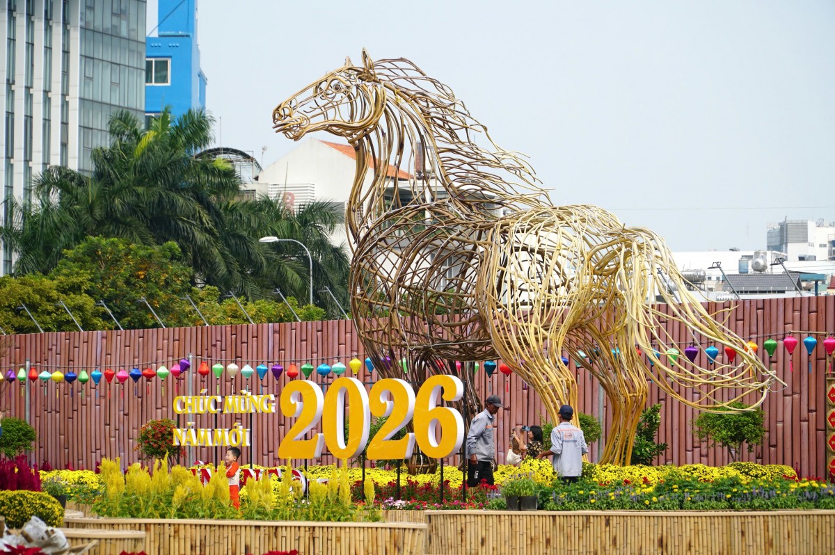 Công viên hoa xuân 152 Trần Phú - Thêm điểm vui chơi cho người dân dịp đầu năm mới Công viên hoa xuân 152 Trần Phú - Thêm điểm vui chơi cho người dân dịp đầu năm mới