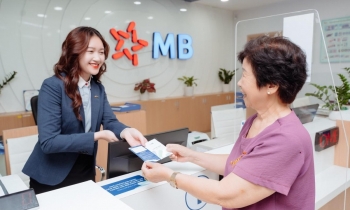 MB lì xì 100 cổ phiếu cho mỗi nhân viên
