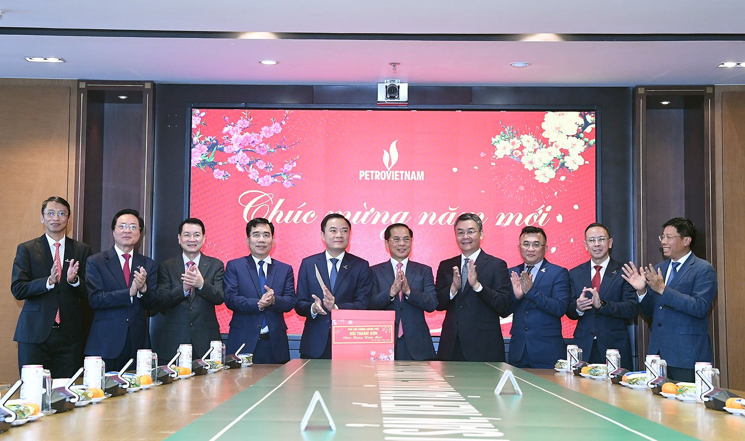 Phó Thủ tướng giao nhiệm vụ cho 4 tập đoàn năng lượng, công nghiệp