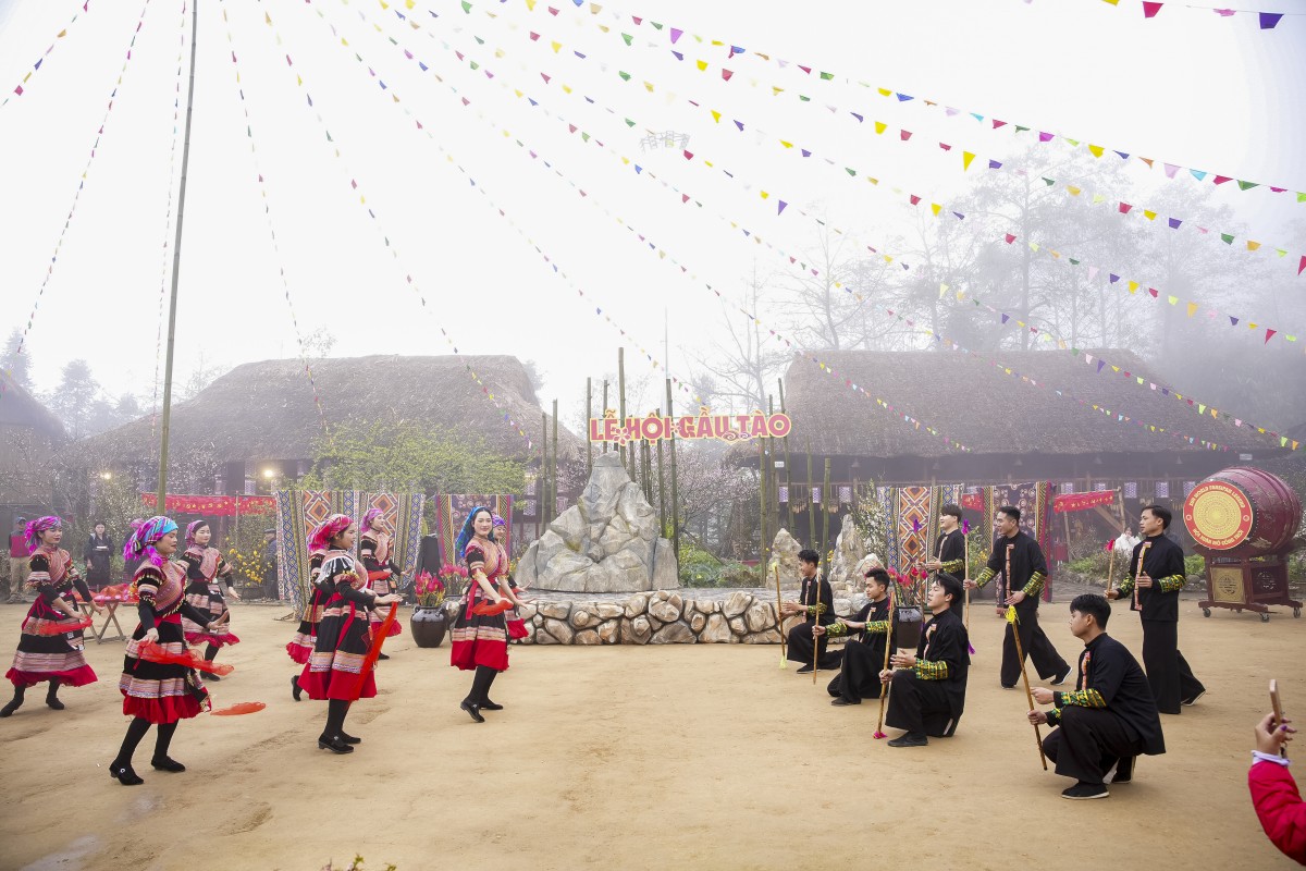 Du lịch Tết Bính Ngọ 2026: Những con số ấn tượng