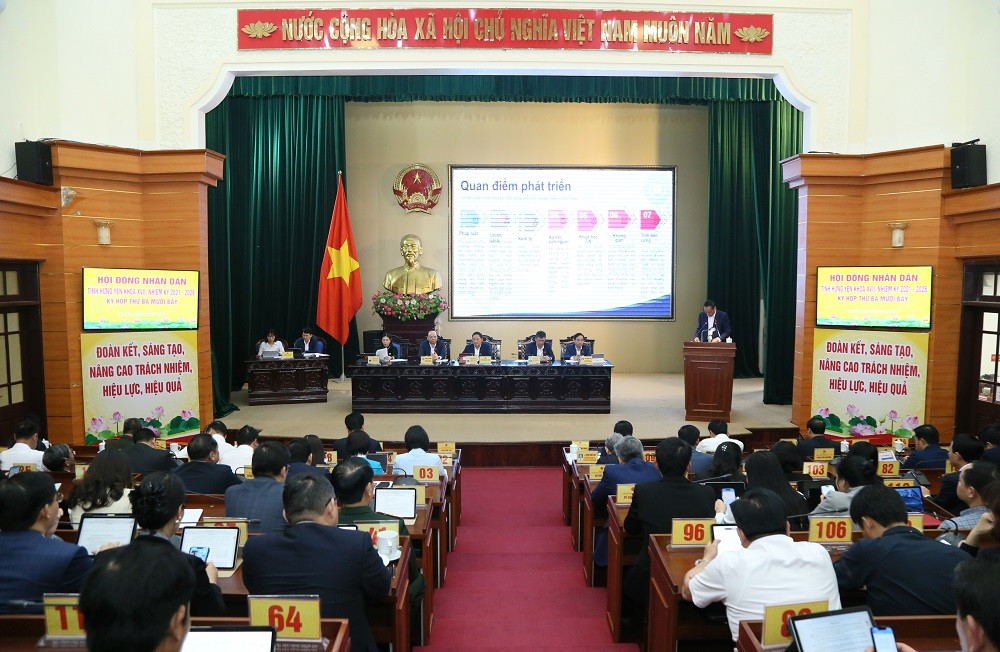 Quang cảnh kỳ họp. Ảnh Tất Đạt. Quang cảnh kỳ họp. Ảnh Tất Đạt.