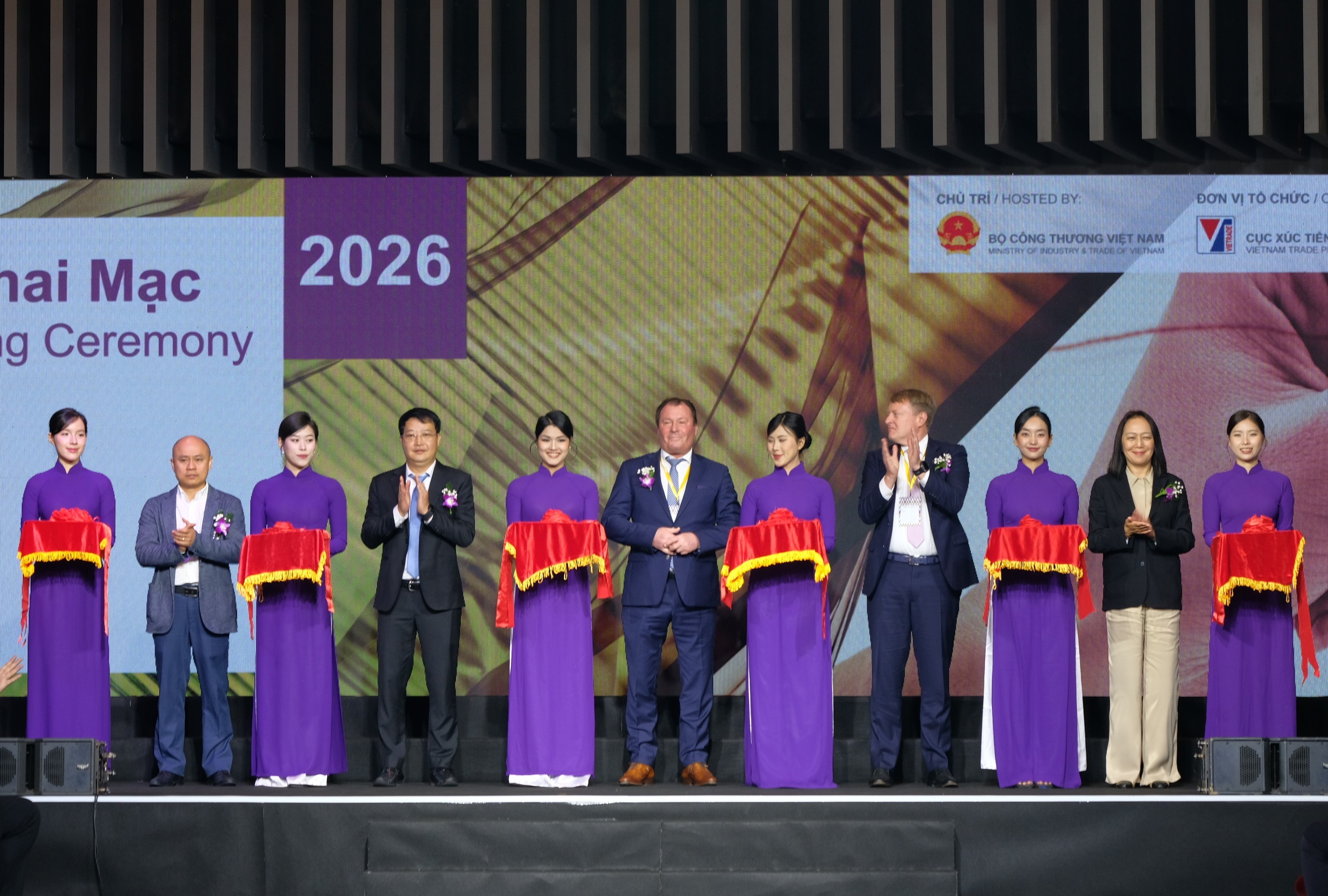 Khai mạc Triển lãm quốc tế ngành dệt may năm 2026