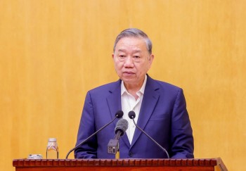 Tổng Bí thư dự hội nghị tiếp xúc giữa cử tri với người ứng cử đại biểu Quốc hội