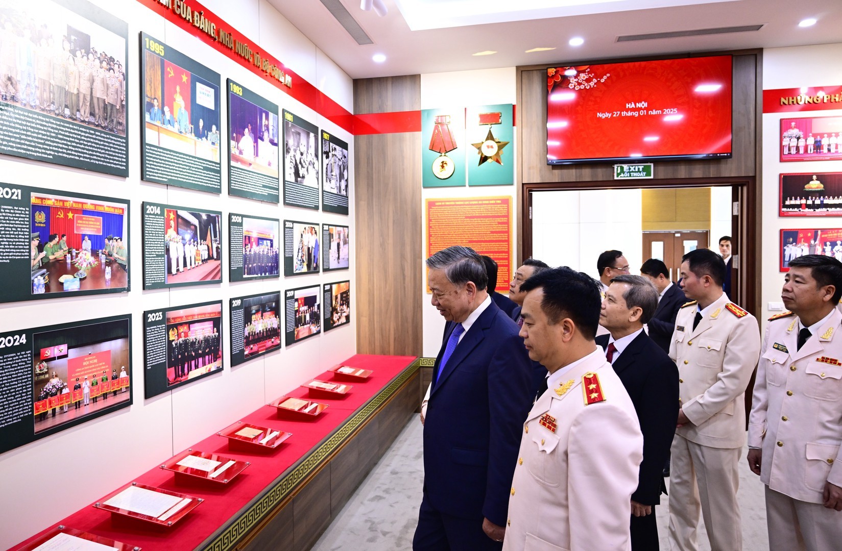 Tổng Bí thư Tô Lâm thăm và chúc Tết cán bộ, chiến sỹ Cục An ninh điều tra