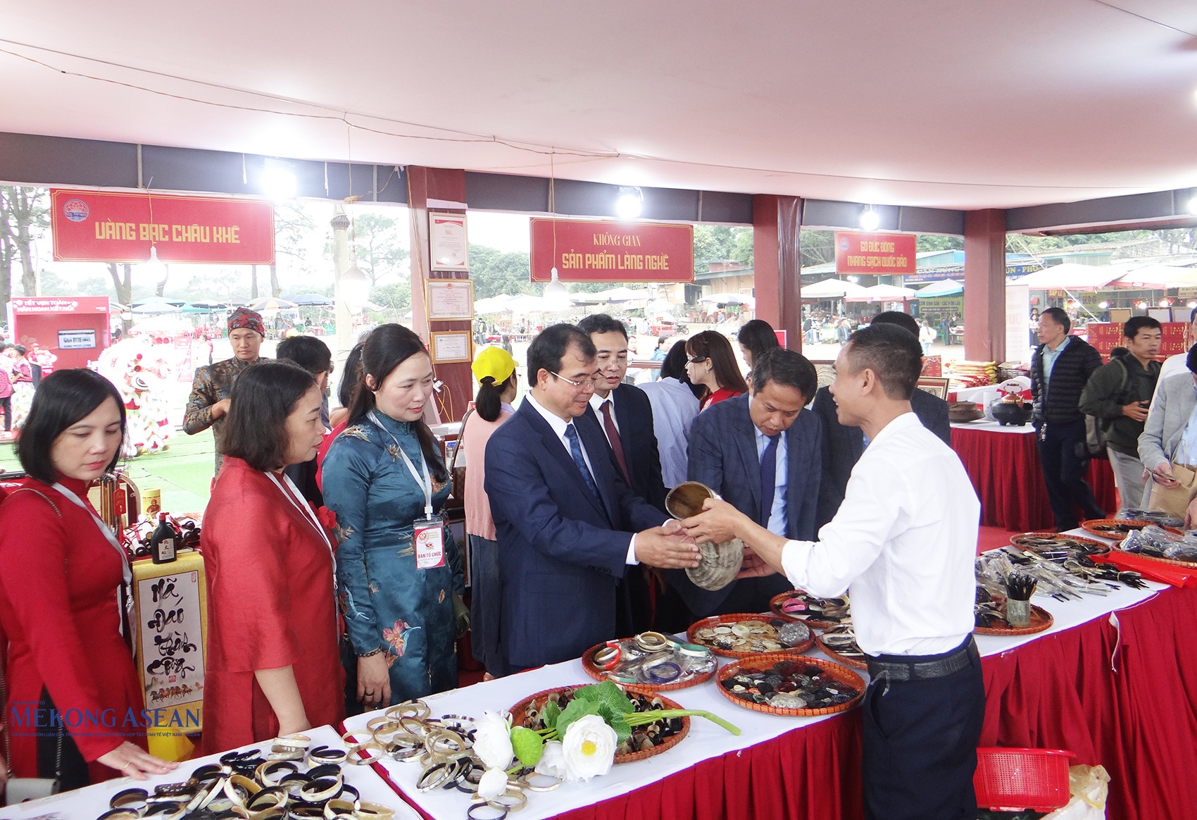 Hải Phòng xúc tiến du lịch và thương mại tại lễ hội mùa xuân Côn Sơn - Kiếp Bạc