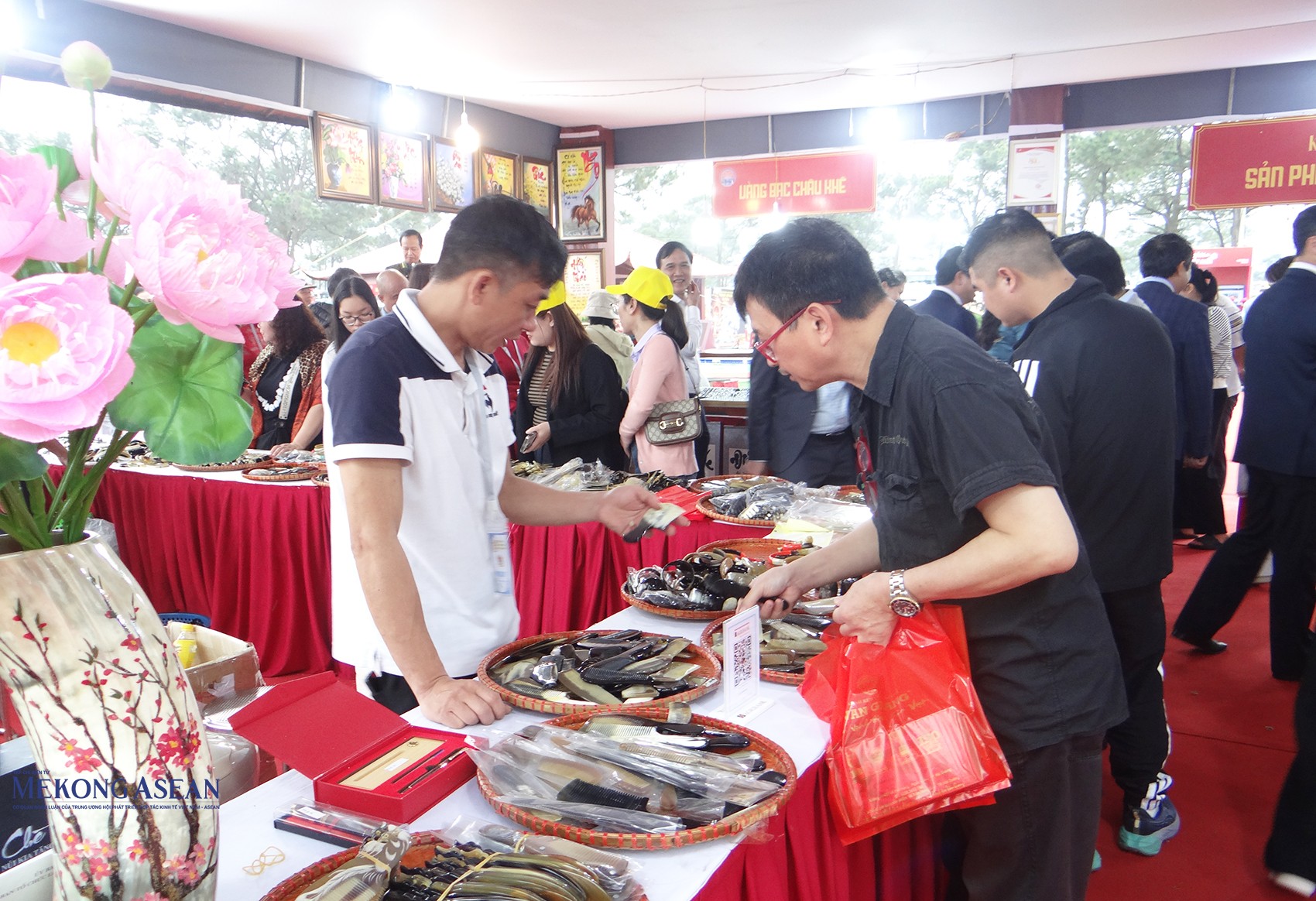 Hải Phòng xúc tiến du lịch và thương mại tại lễ hội mùa xuân Côn Sơn - Kiếp Bạc