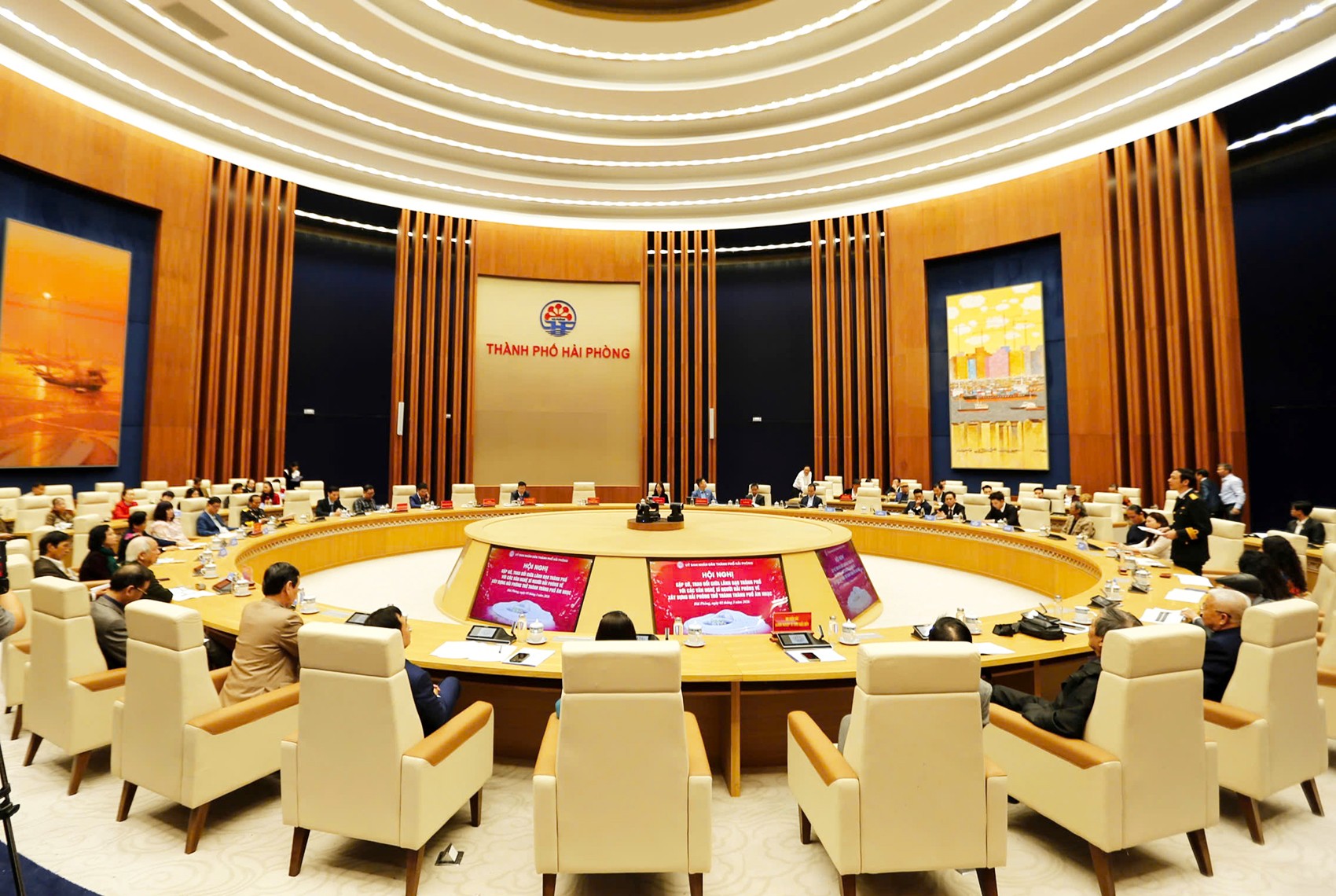 Quang cảnh hội nghị. Ảnh: Nguyễn Hạnh.