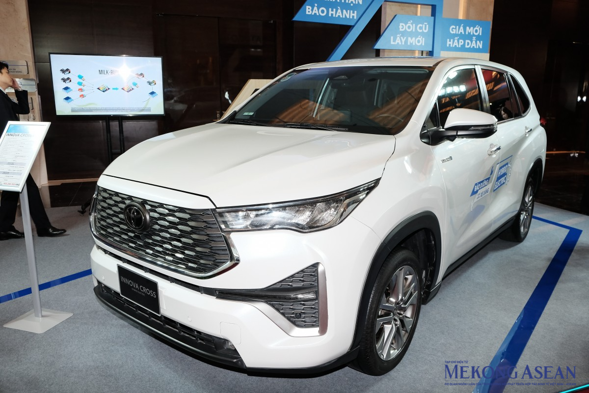 Mẫu xe hybrid Innova Cross của Toyota. Ảnh: Tùng Dương/Mekong ASEAN