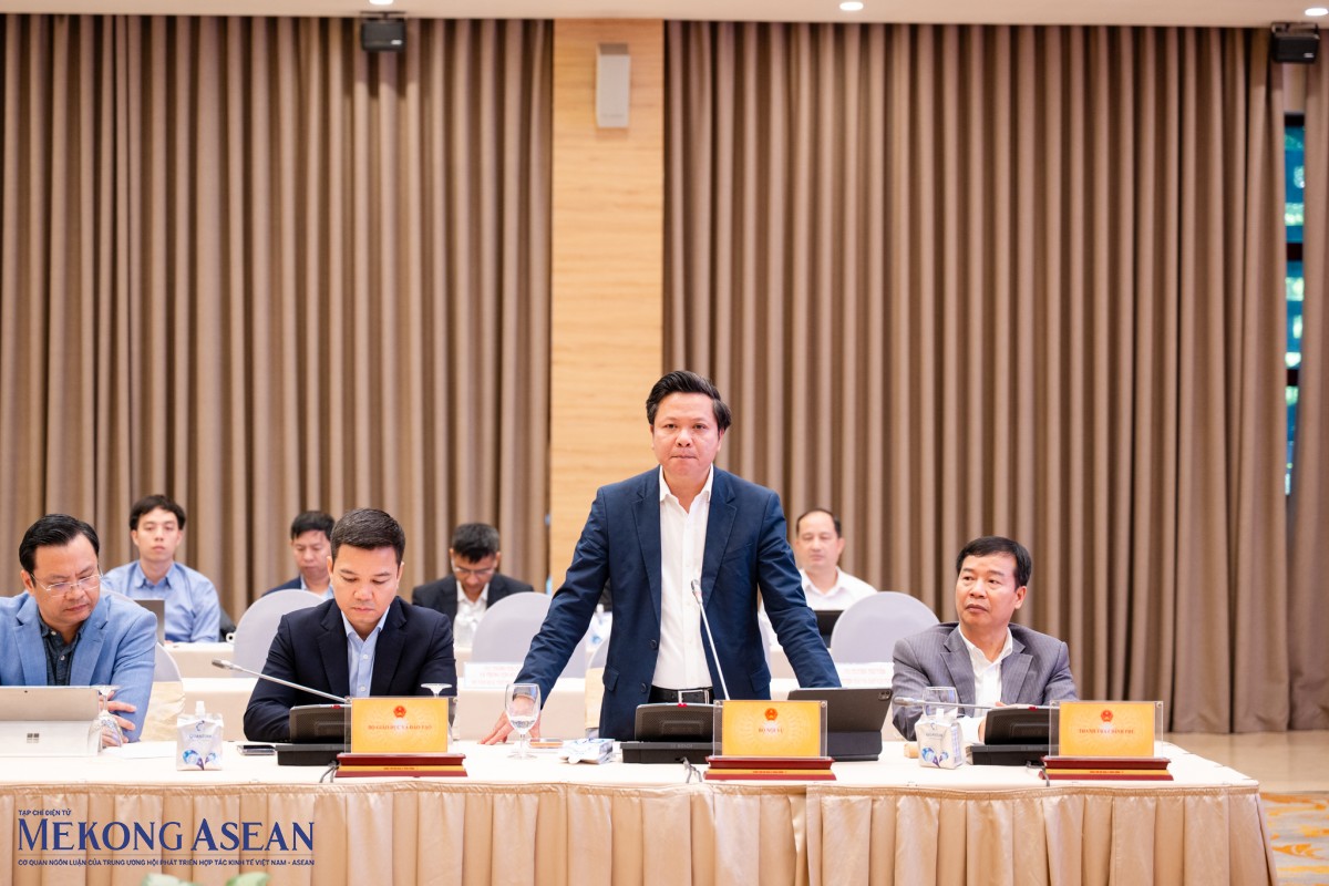 'Không có chủ trương tiếp tục sáp nhập đơn vị hành chính cấp tỉnh, xã'