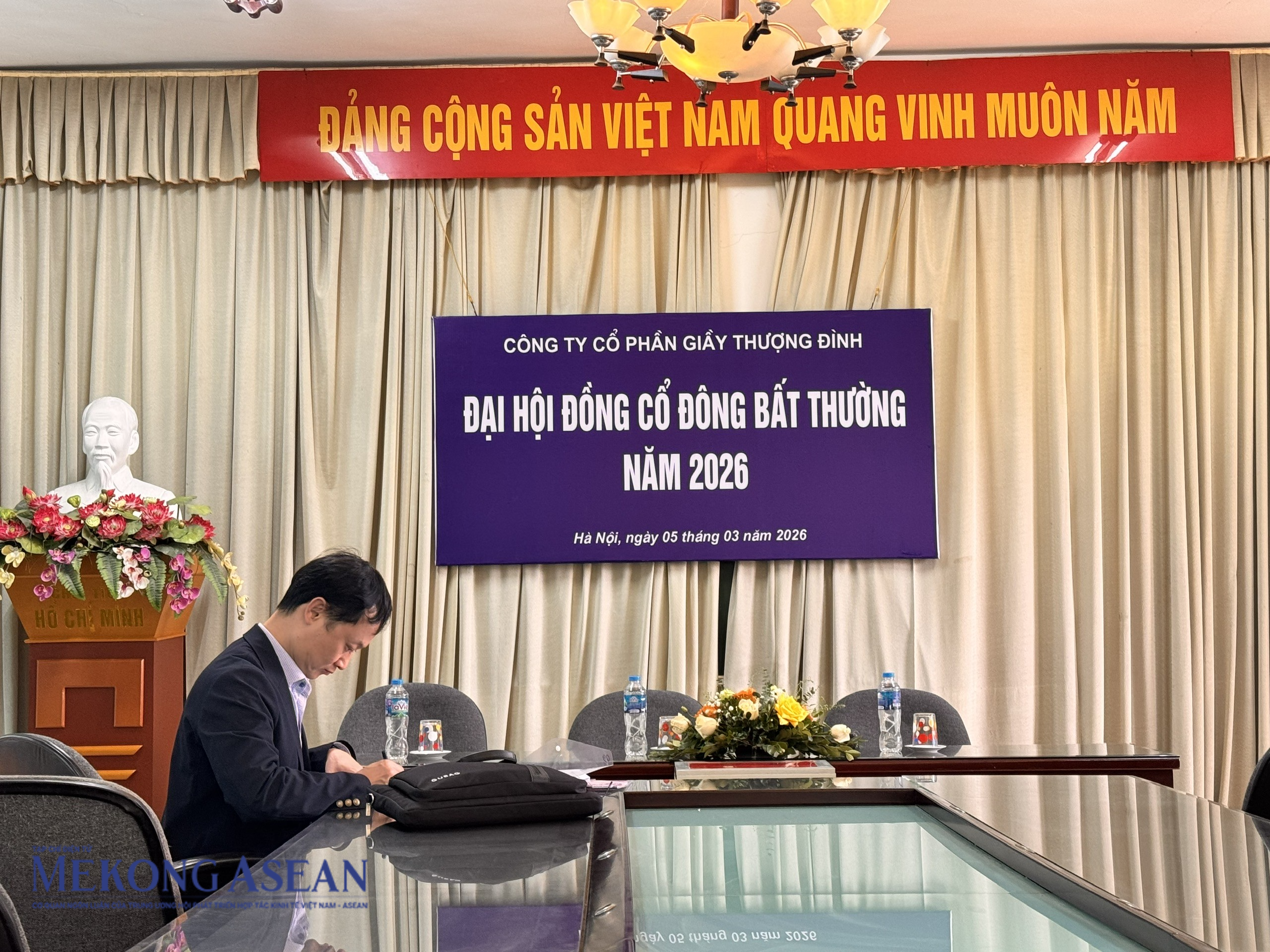 ĐHĐCĐ Giầy Thượng Đình: Chào đón dàn lãnh đạo Vinaconex vào HĐQT