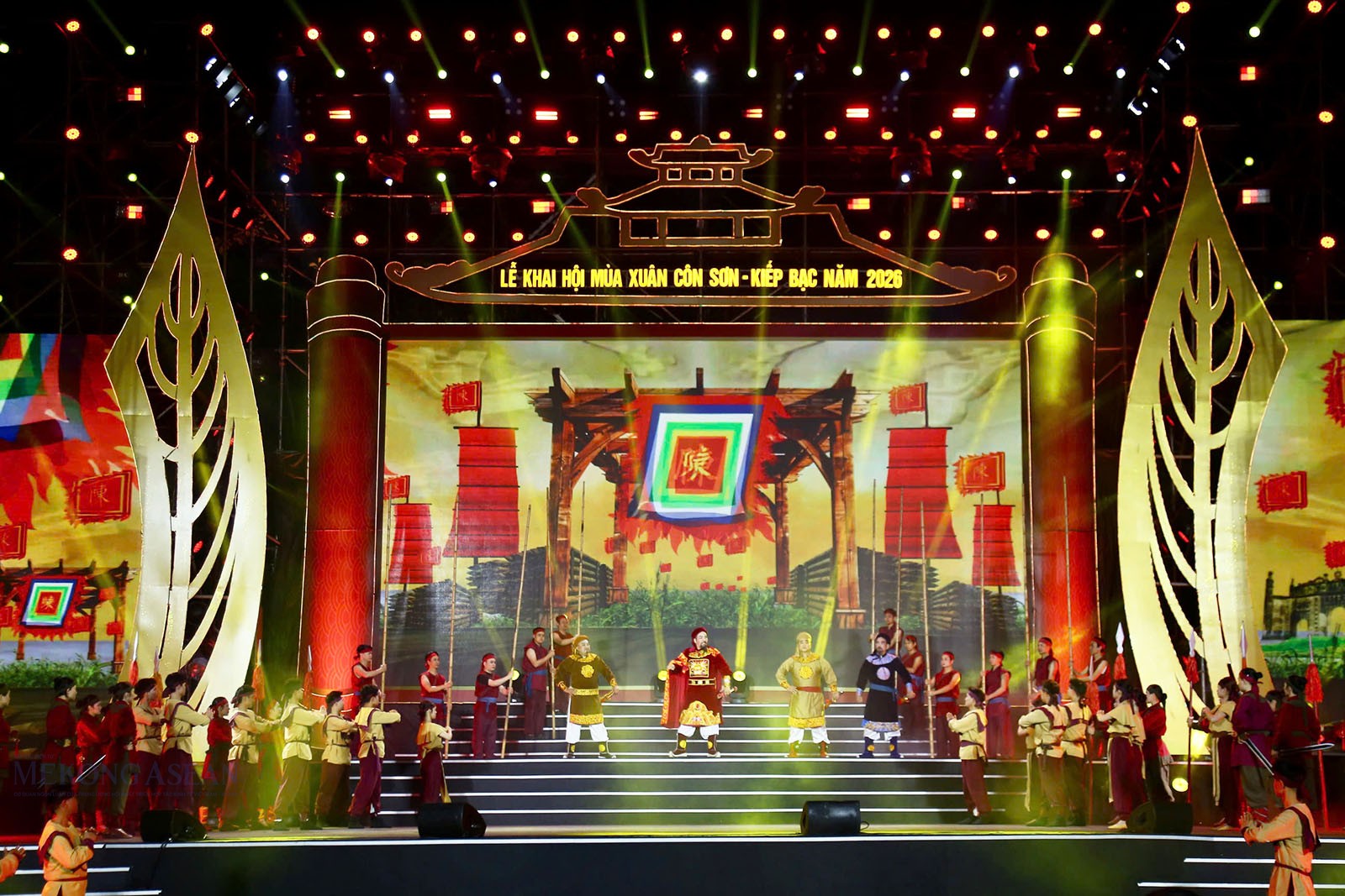 Chương trình được tổ chức công phu, xứng tầm sau khi Côn Sơn - Kiếp Bạc được vinh danh là Di sản văn hóa thế giới. Ảnh: Trần Thanh.