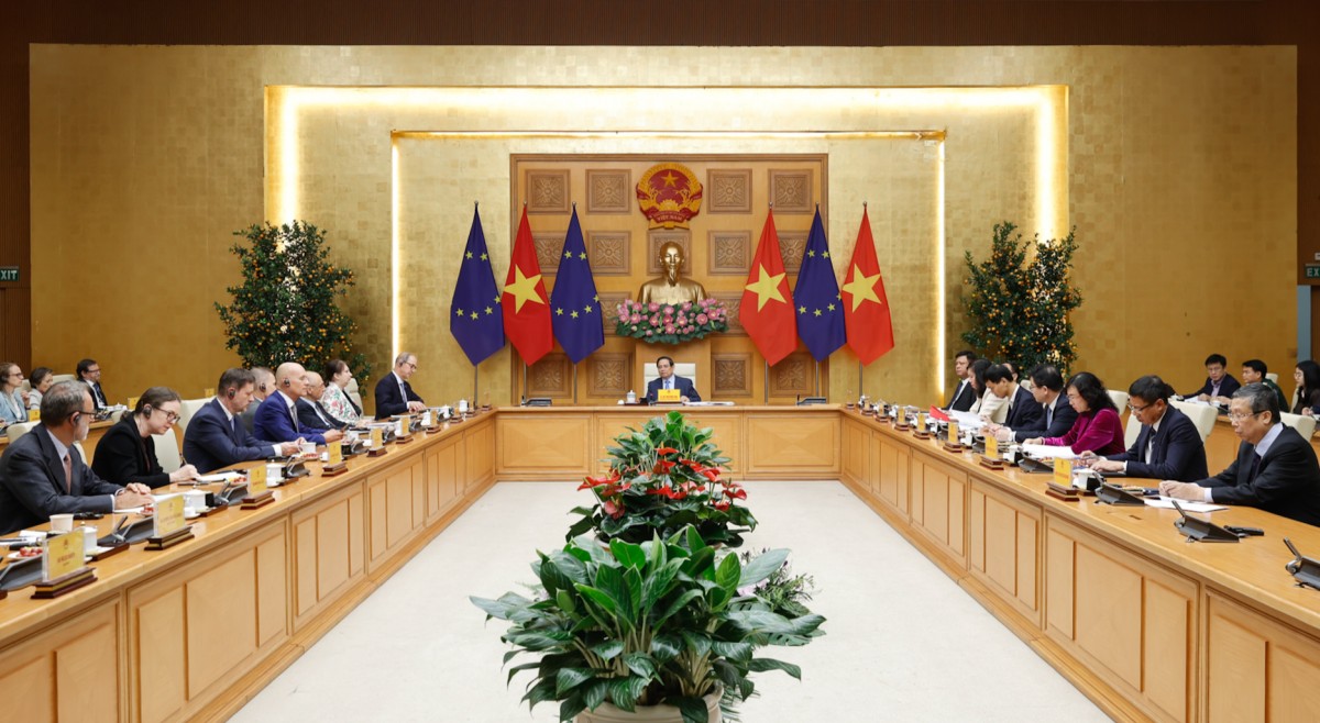 Thủ tướng Chính phủ Phạm Minh Chính gặp mặt các Đại sứ, Đại biện Liên minh châu Âu (EU) và các nước thành viên EU tại Hà Nội và kiêm nhiệm. Ảnh: VGP.