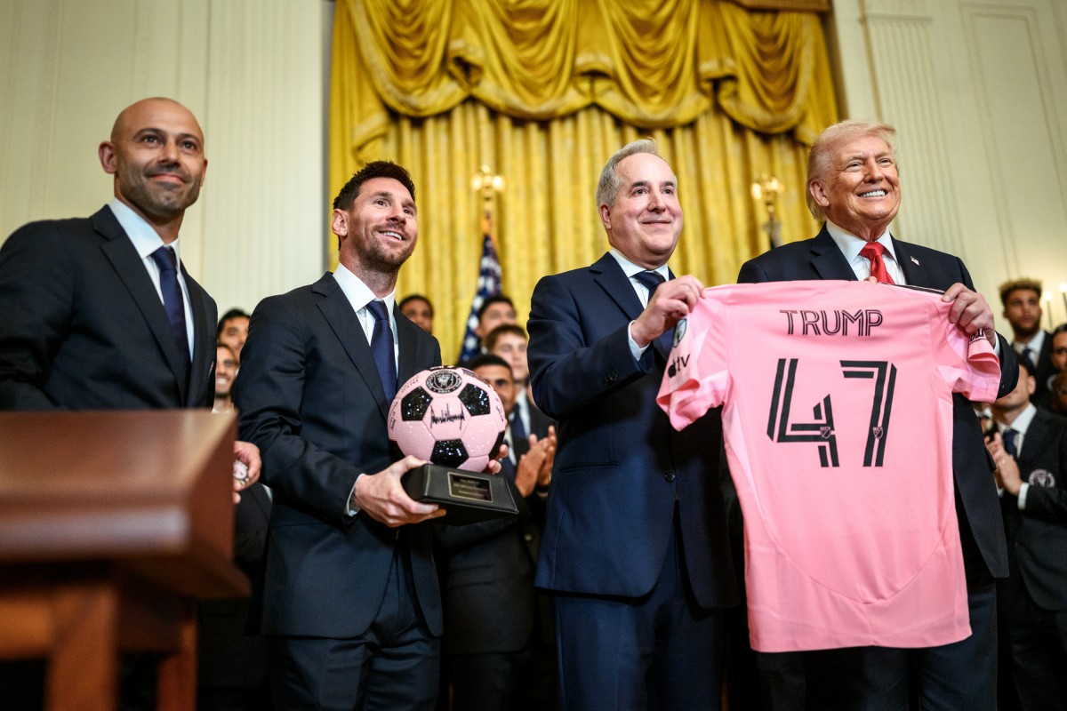 Từ trái sang phải: Huấn luyện viên Javier Mascherano, tiền đạo Lionel Messi, tỷ phú Jorge Mas và Tổng thống Donald Trump. Ảnh: Nhà Trắng