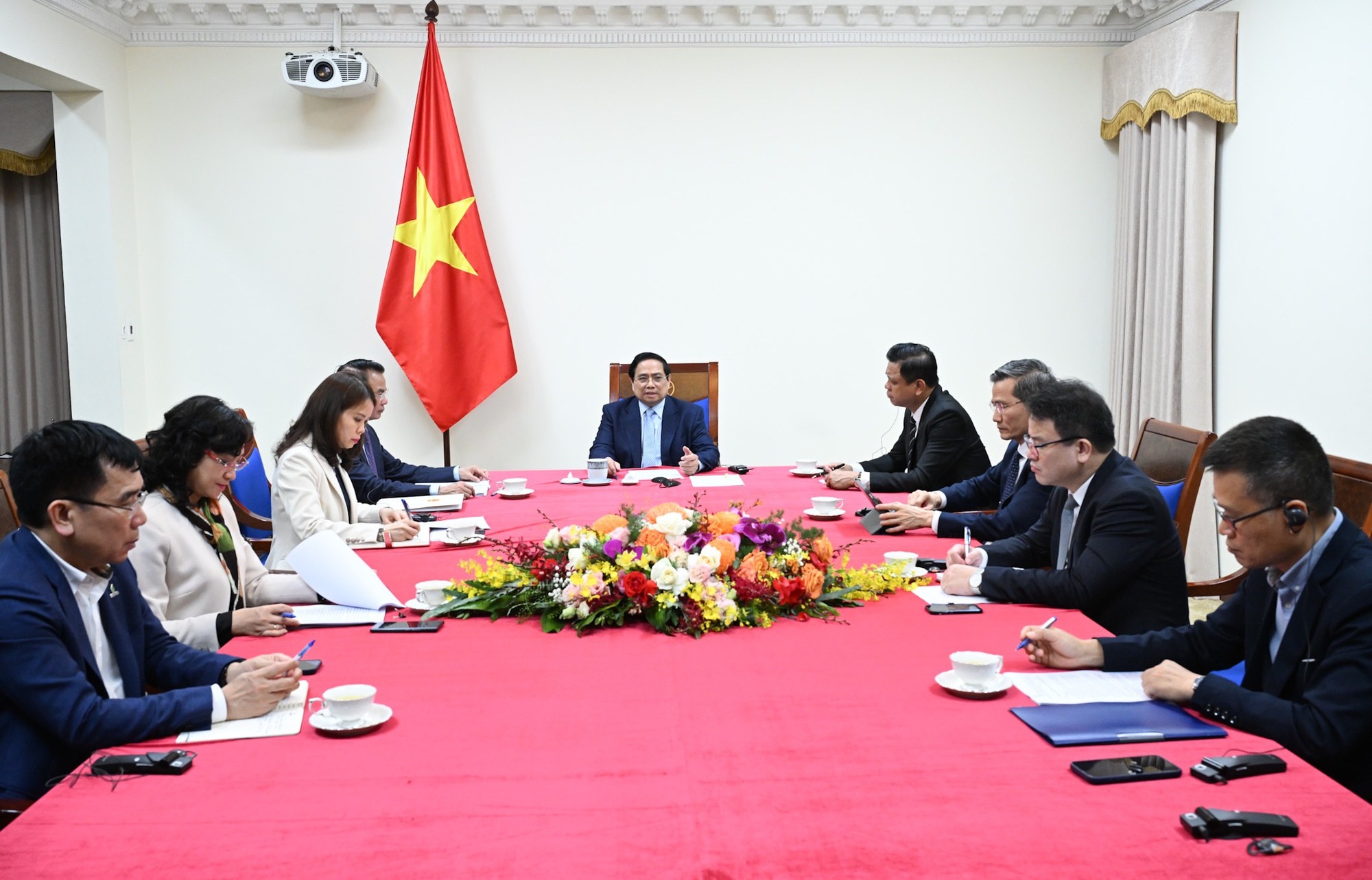 Thủ tướng Chính phủ đánh giá cao các nỗ lực trung gian hoà giải của Qatar nhằm giải quyết hoà bình các mâu thuẫn, xung đột tại khu vực Trung Đông - Ảnh: VGP/Nhật Bắc