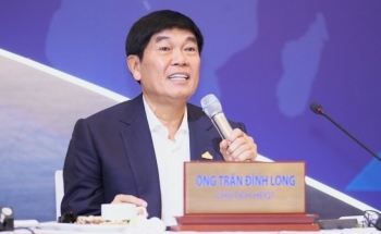 HPG 'cháy hàng' sau phiên giảm sàn, thiếu gia Hòa Phát muốn gom lượng cổ phiếu lớn