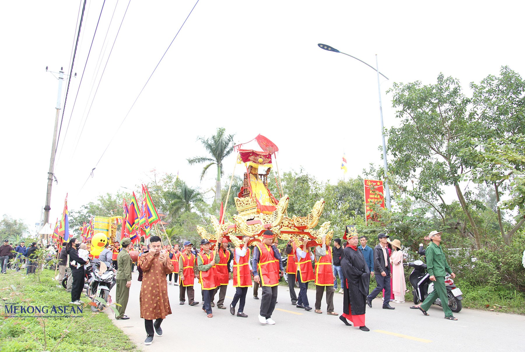 Hải Phòng khai hội quần thể đền Cao, tưởng nhớ 5 đức thánh họ Vương