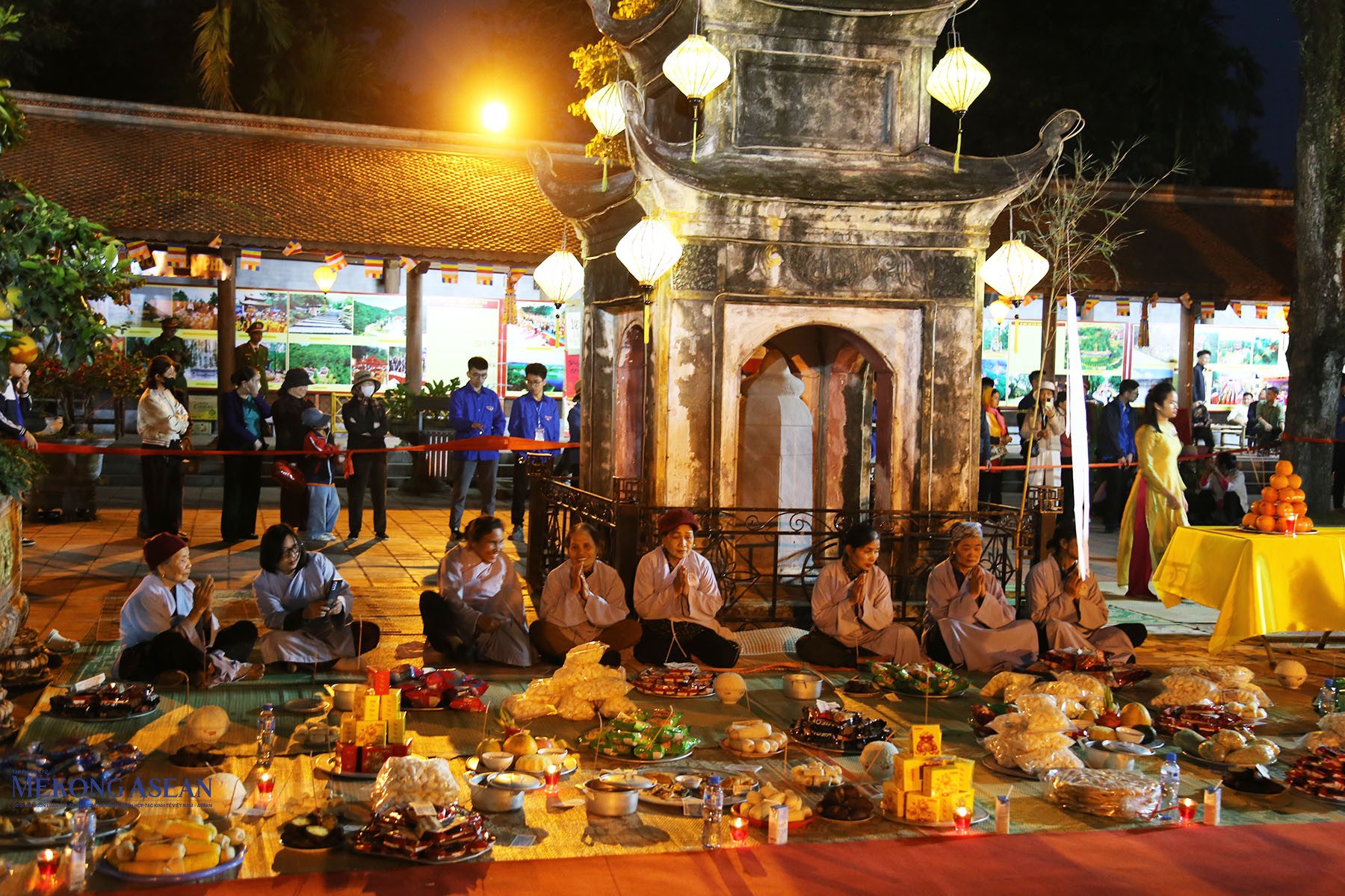 Lễ Mông Sơn thí thực ở chùa Côn Sơn