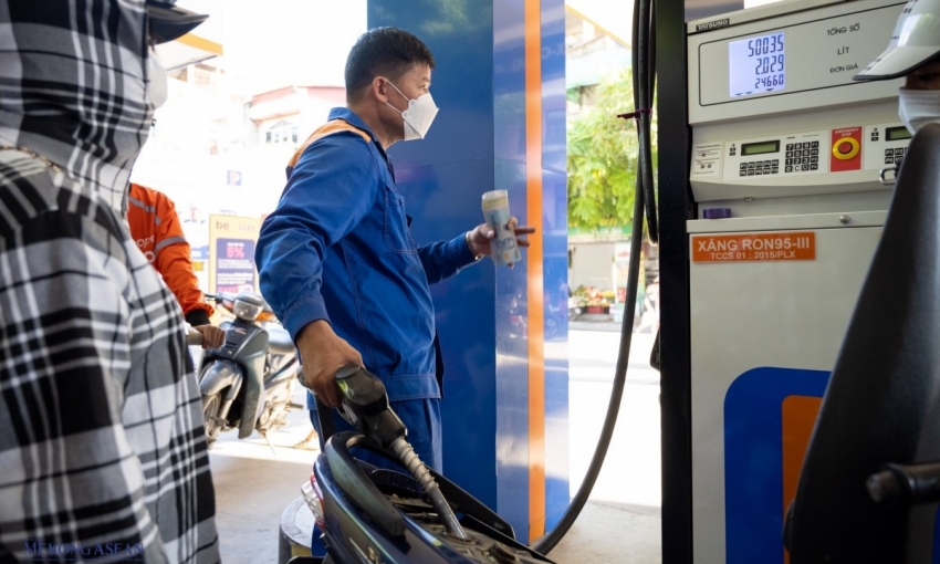 Đẩy nhanh bổ sung dự trữ quốc gia xăng dầu