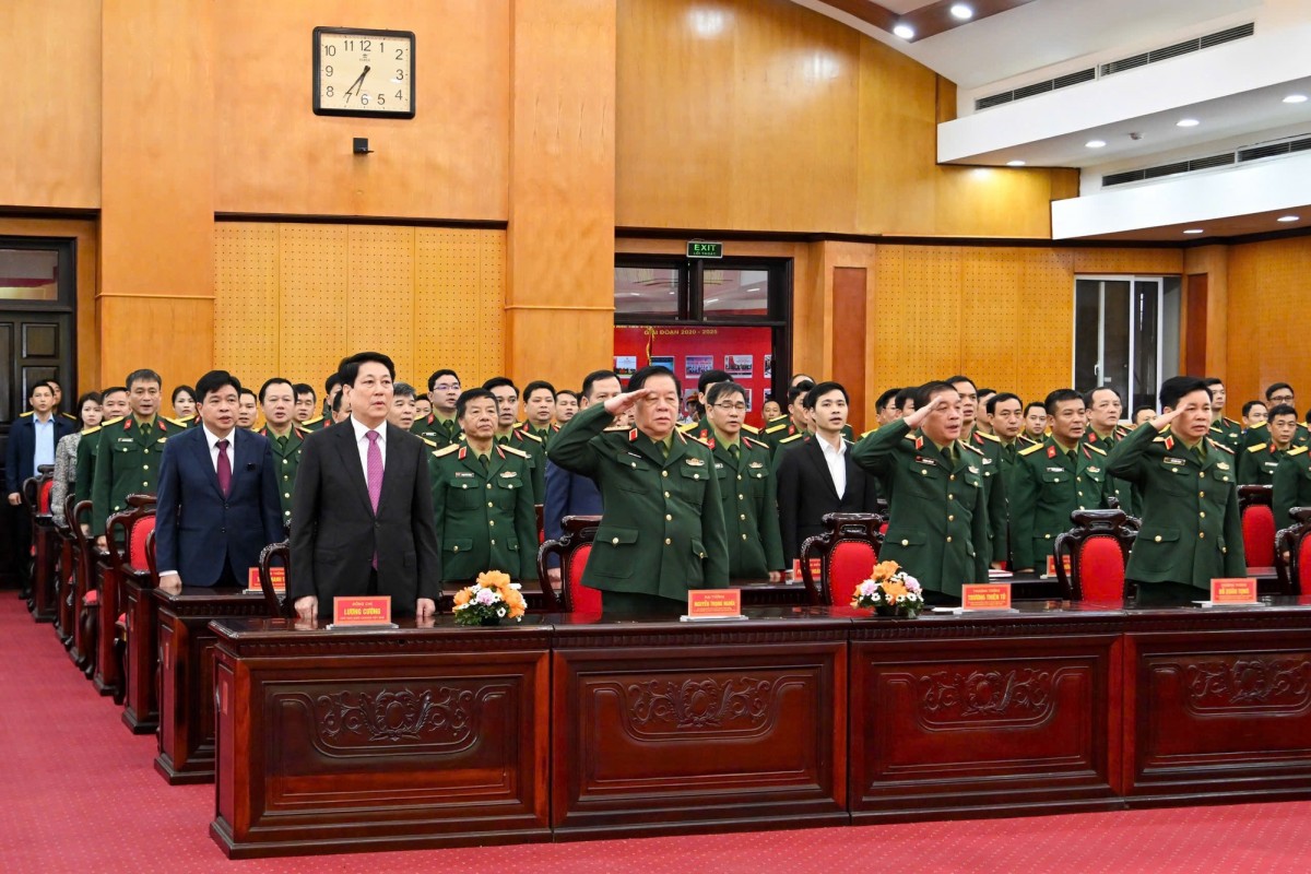 Tổng Bí thư Tô Lâm và các đồng chí lãnh đạo Đảng, Nhà nước thực hiện quyền cử tri