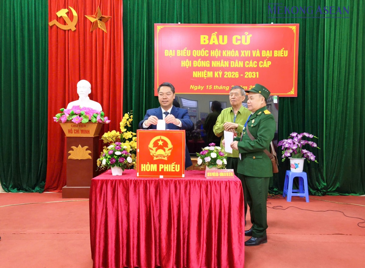 Cử tri cả nước nô nức tham gia 'Ngày hội non sông' Cử tri cả nước nô nức tham gia 'Ngày hội non sông'