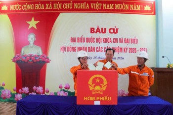 Rộn ràng không khí bầu cử tại địa đầu cực Nam Tổ quốc