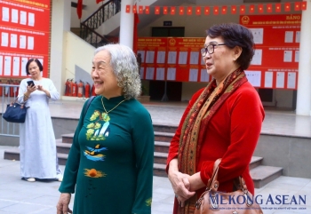 'Mong các đại biểu thường xuyên lắng nghe và phản ánh nguyện vọng của nhân dân'