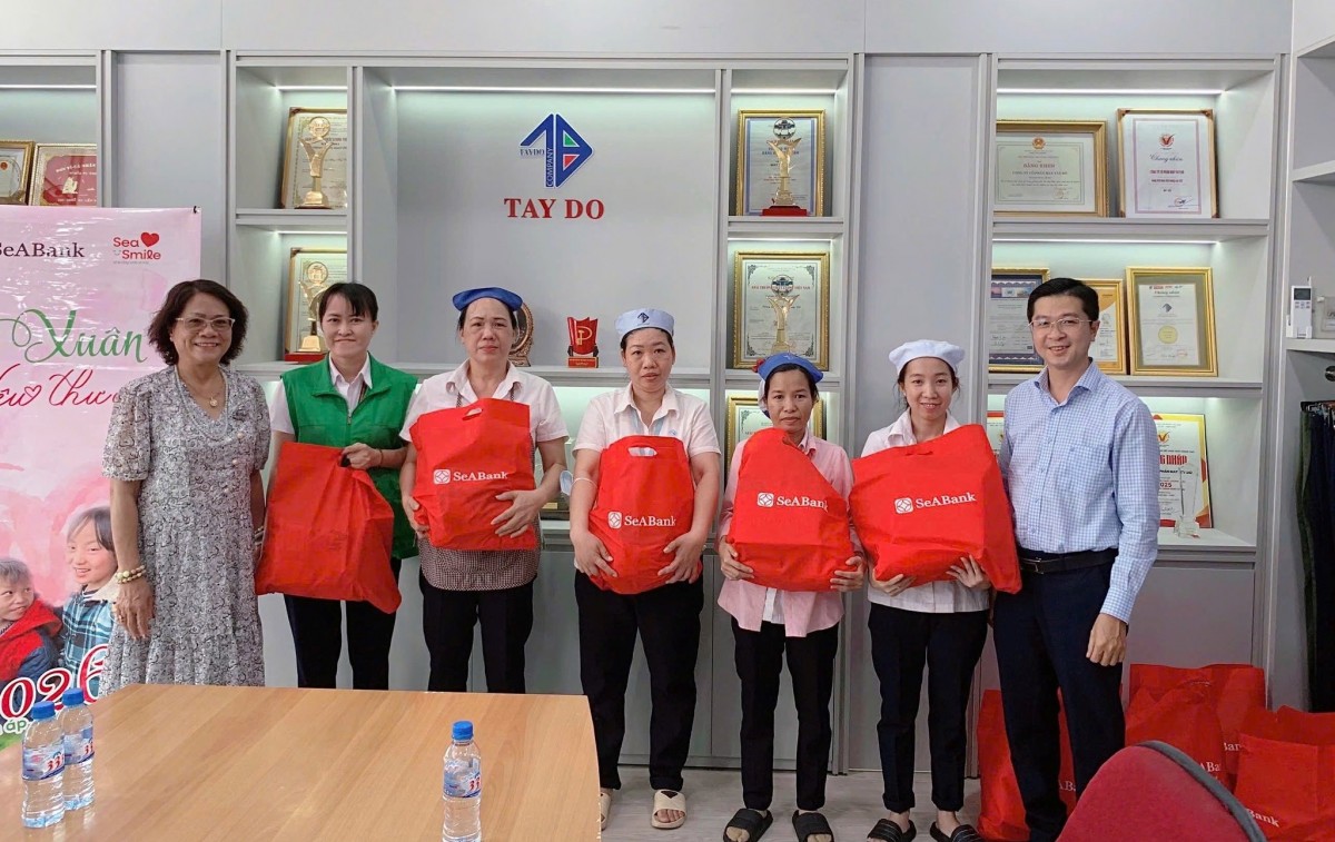 SeABank triển khai 'Xuân Yêu Thương 2026', trao gần 1 tỷ đồng cho cộng đồng