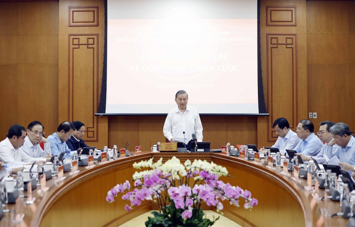 Tổng Bí thư: 'Phát triển công nghệ chiến lược là việc không thể chậm trễ'