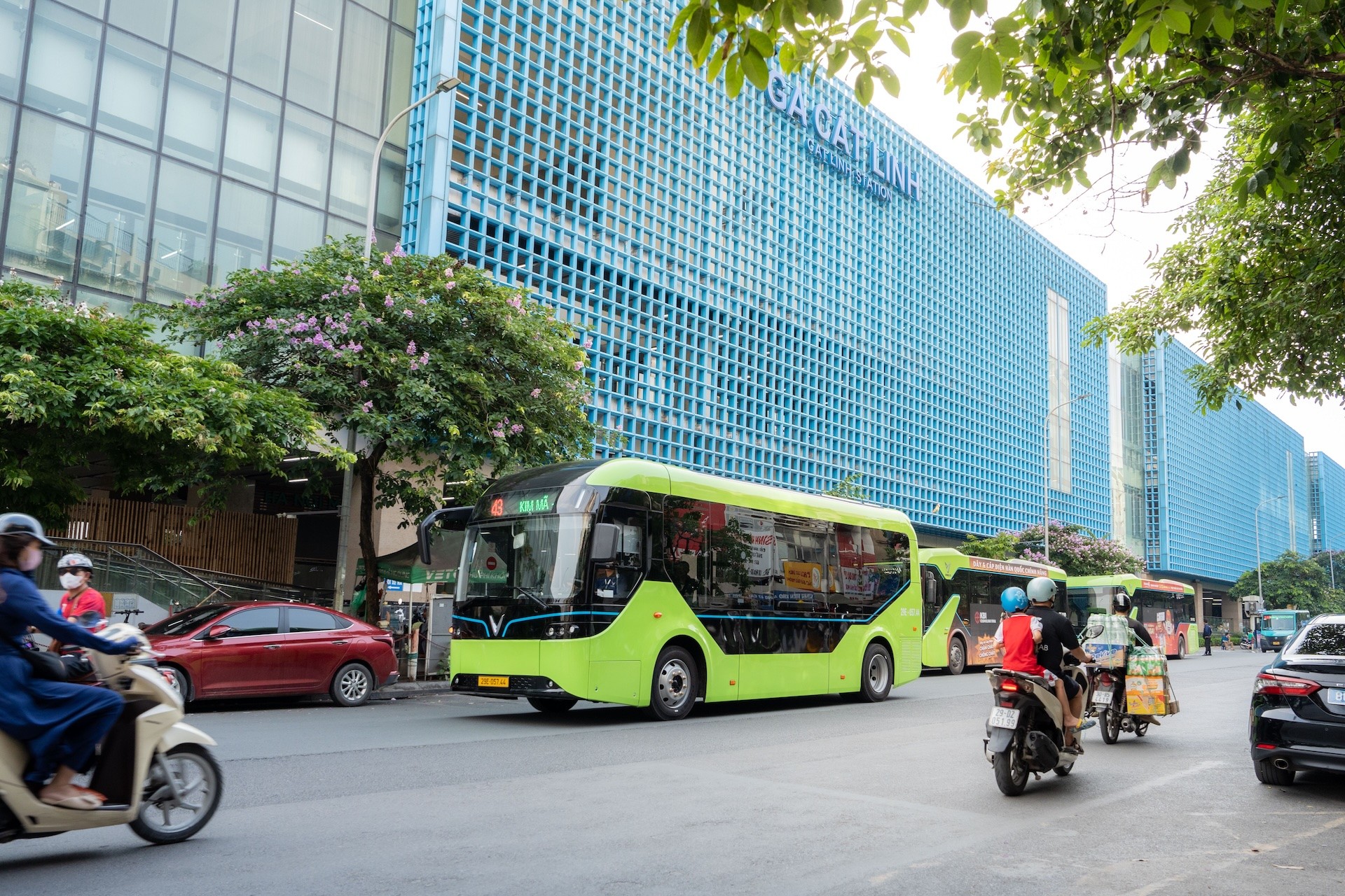 Tối thiểu 50% phương tiện công cộng tại các thành phố chuyển sang xe điện