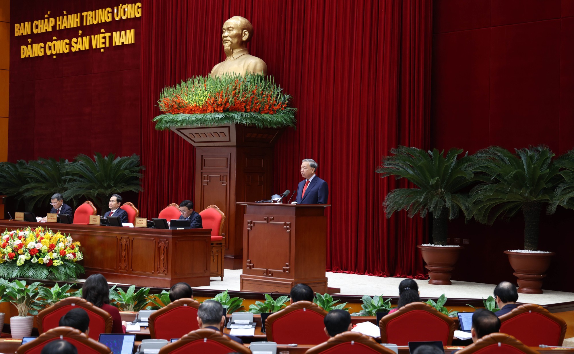 Tổng Bí thư Tô Lâm phát biểu khai mạc Hội nghị Trung ương 2 khoá XIV