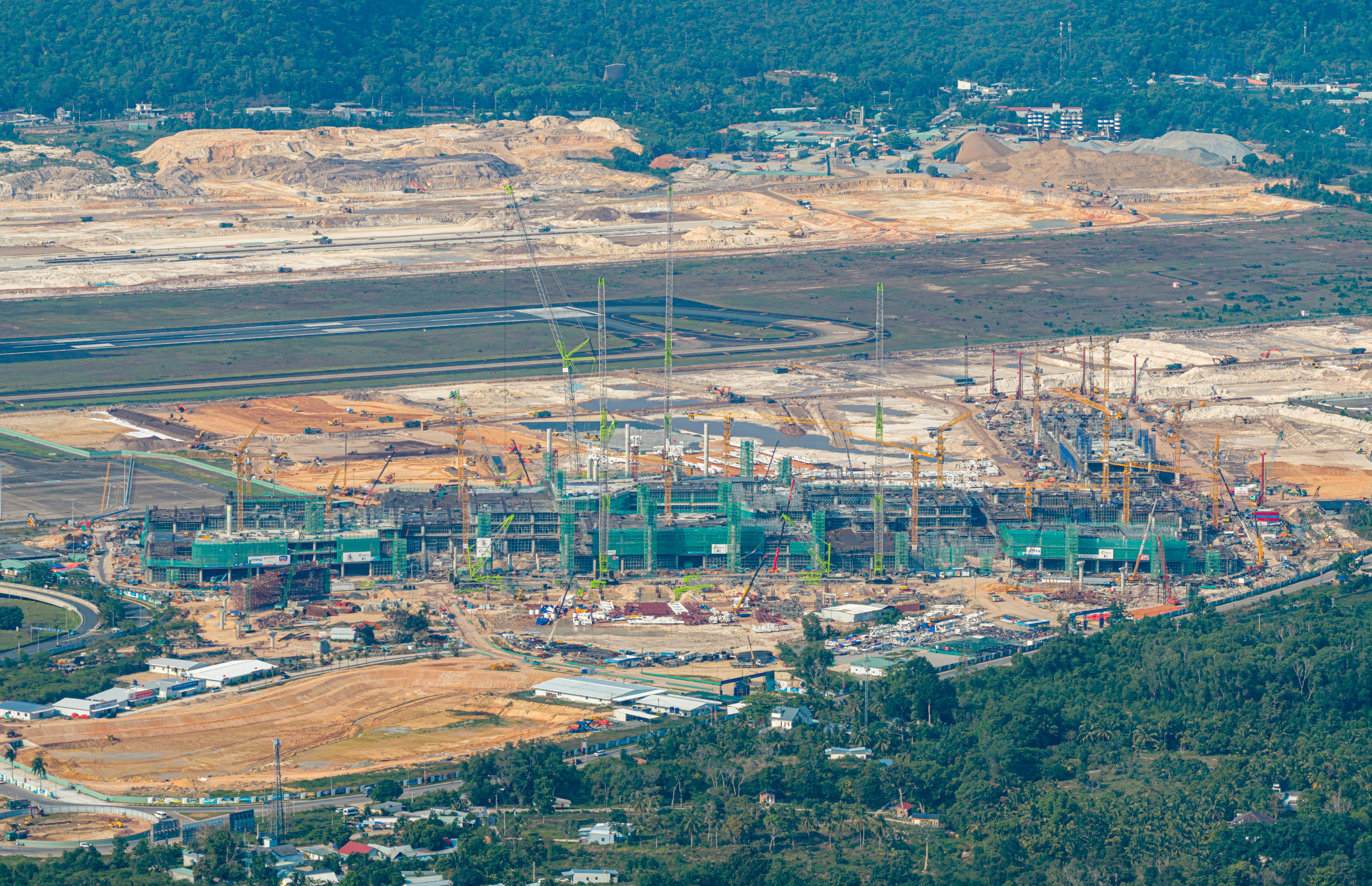 Bên trong công trường sân bay Phú Quốc do Sun Group triển khai