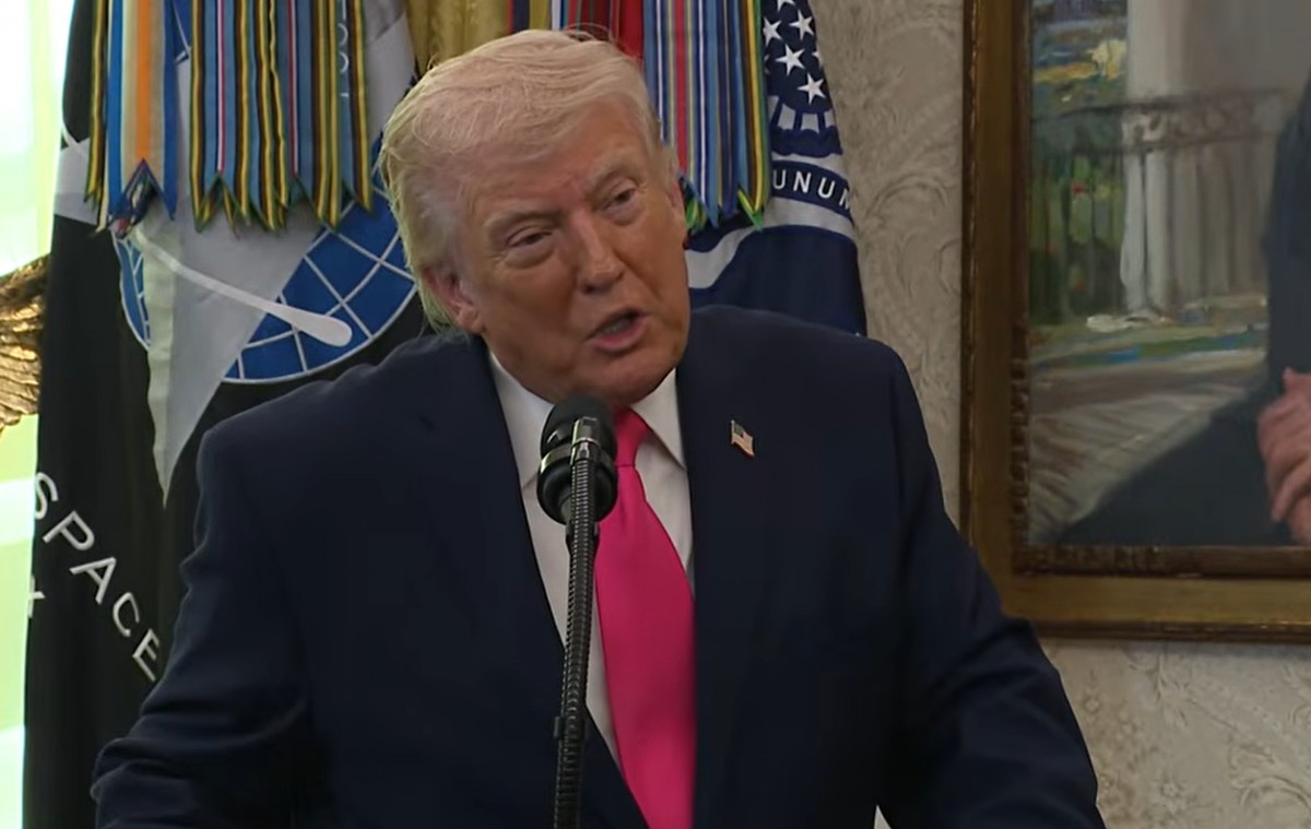 Ông Trump xác nhận Kuwait bắn nhầm 3 tiêm kích F-15 của Mỹ