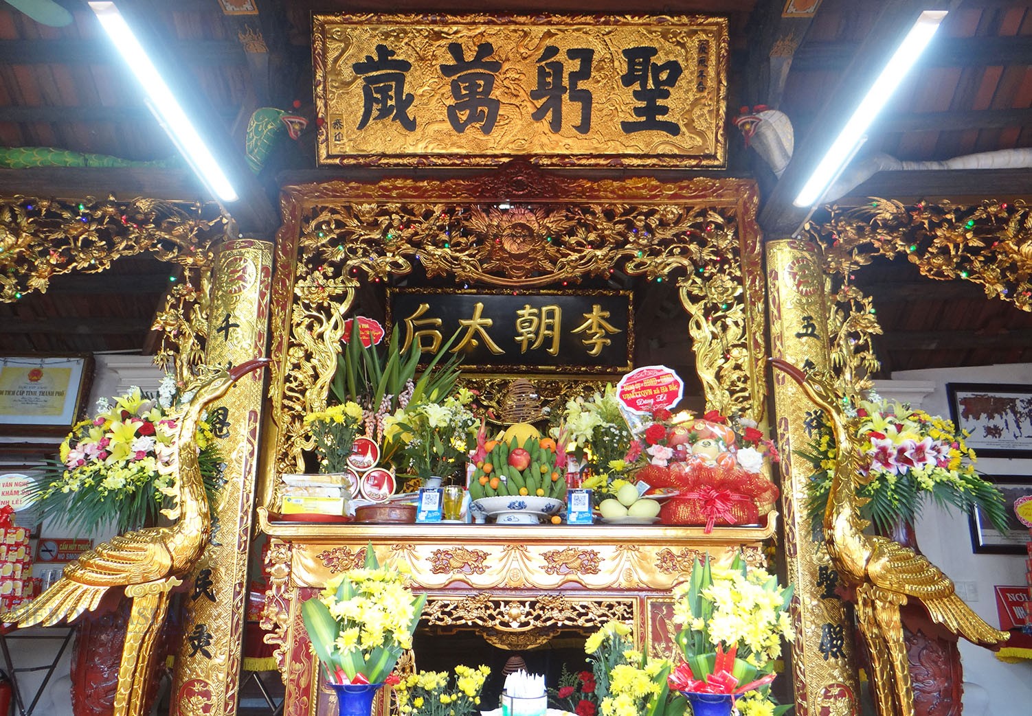 Về Hải Phòng, đến thăm đền Chợ Cháy Về Hải Phòng, đến thăm đền Chợ Cháy