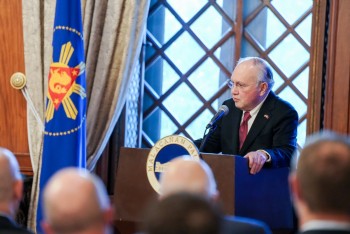 Philippines muốn mua dầu từ các nước bị Mỹ trừng phạt