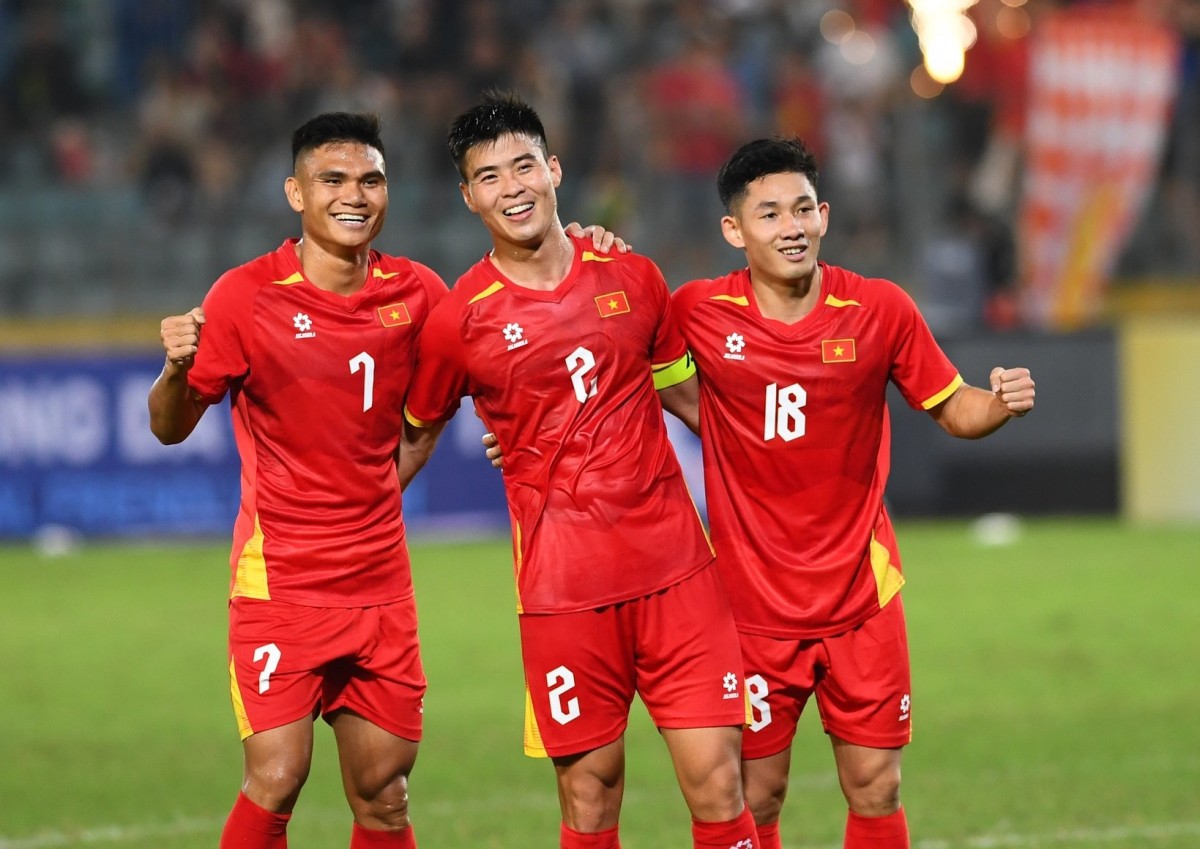 Hiệp một khép lại với tỷ số 3-0 nghiêng về tuyển Việt Nam. Ảnh: Hanoi Football Club